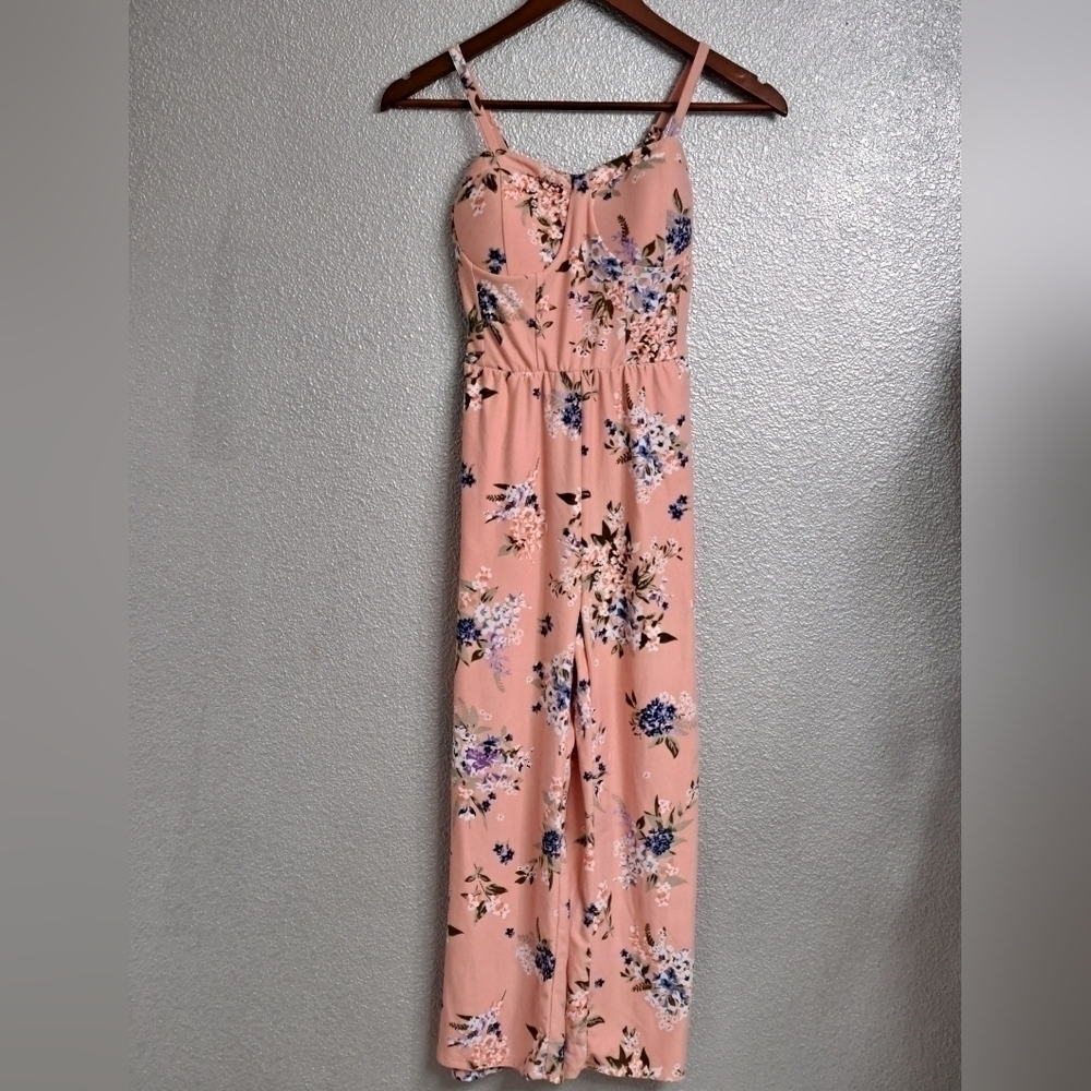Juniors Pink Floral Jumpsuit   Size 1 (XS)
